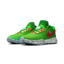 Nike LeBron 20 - Motif de Traction Étoilé